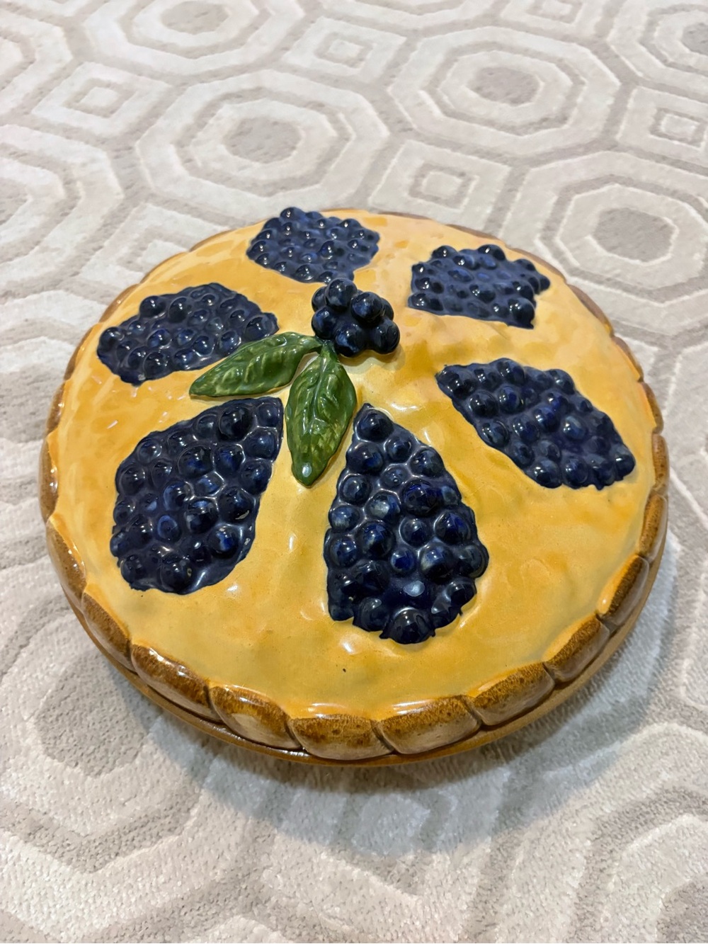 Decorative Ceramic Blackberry Pie Plate - Yellow & Blue